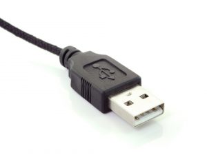 USB接続とピンジャック接続のヘッドセットの違い